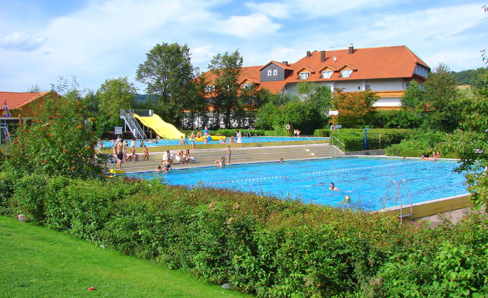 Christelijk vakantiepark Beieren zwembad 07